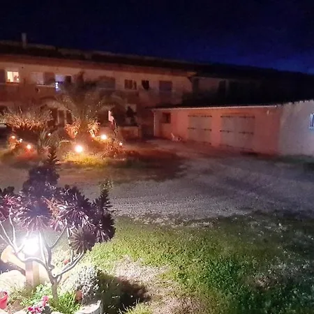 Apartment Confortable A 22 M² + Terrasse C