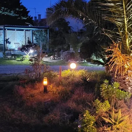 Confortable A 22 M² + Terrasse C דירה *